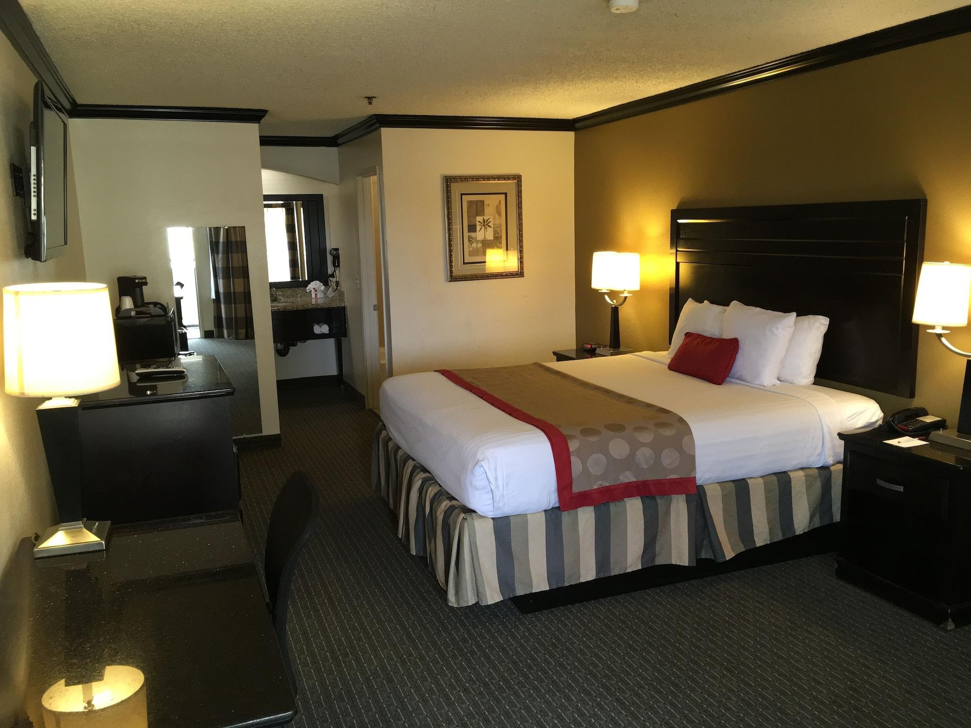 Ramada by Wyndham Ontario Hotel Bagian luar foto